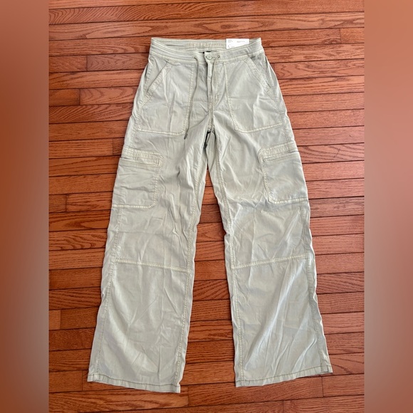 American Eagle Baggy Wide Leg Stretch cargo pants size 4 NEW WITH TAGS - Picture 2 of 5